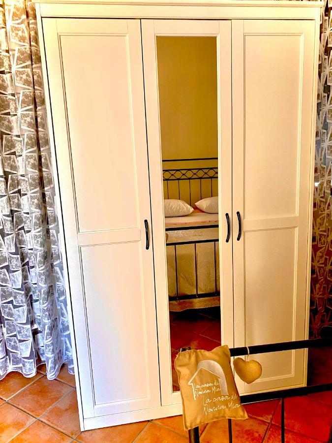 Casa Di Nonna Mia Bed & Breakfast Наполи Екстериор снимка